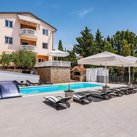 Apartments Prkacin 2 Starigrad Paklenica Exterior photo