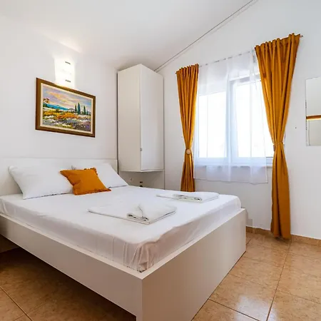 Apartments Prkacin 2 Starigrad Paklenica Exterior photo