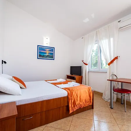 Apartments Prkacin 2 Starigrad Paklenica Exterior photo
