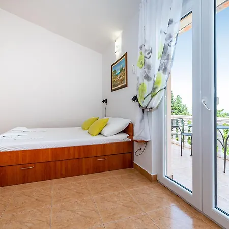 Apartments Prkacin 2 Starigrad Paklenica Exterior photo