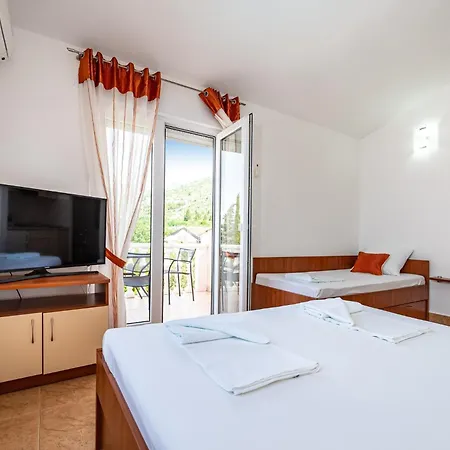 Apartments Prkacin 2 Starigrad Paklenica Exterior photo