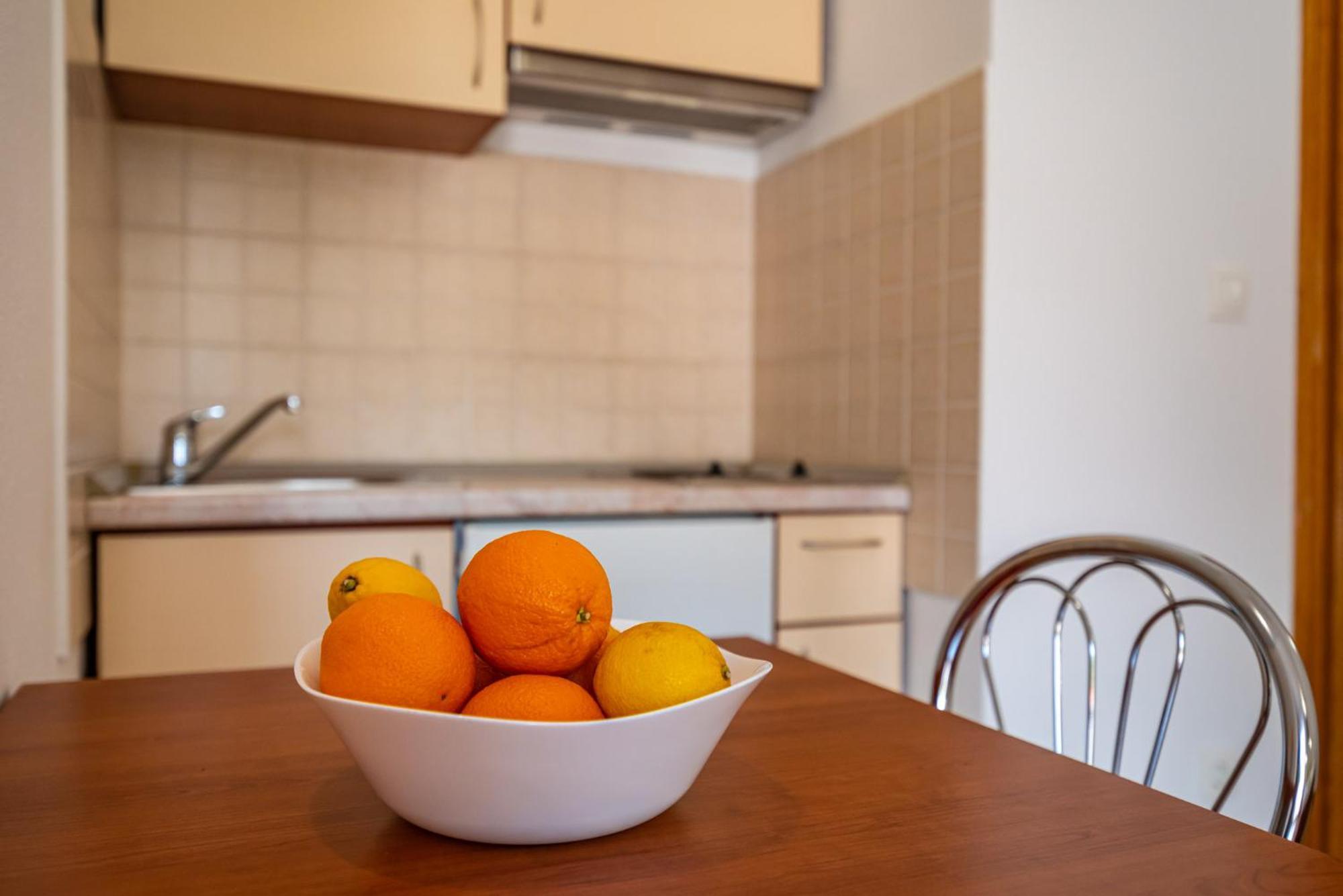 Prkacin 2 Apartment Starigrad Paklenica