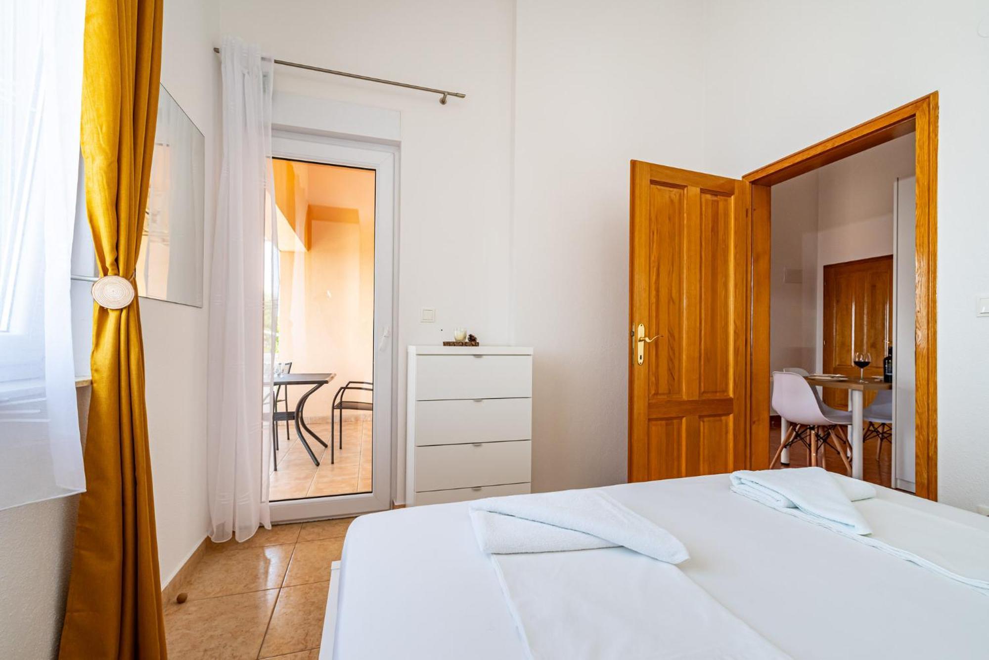 Apartment Prkacin 2 *